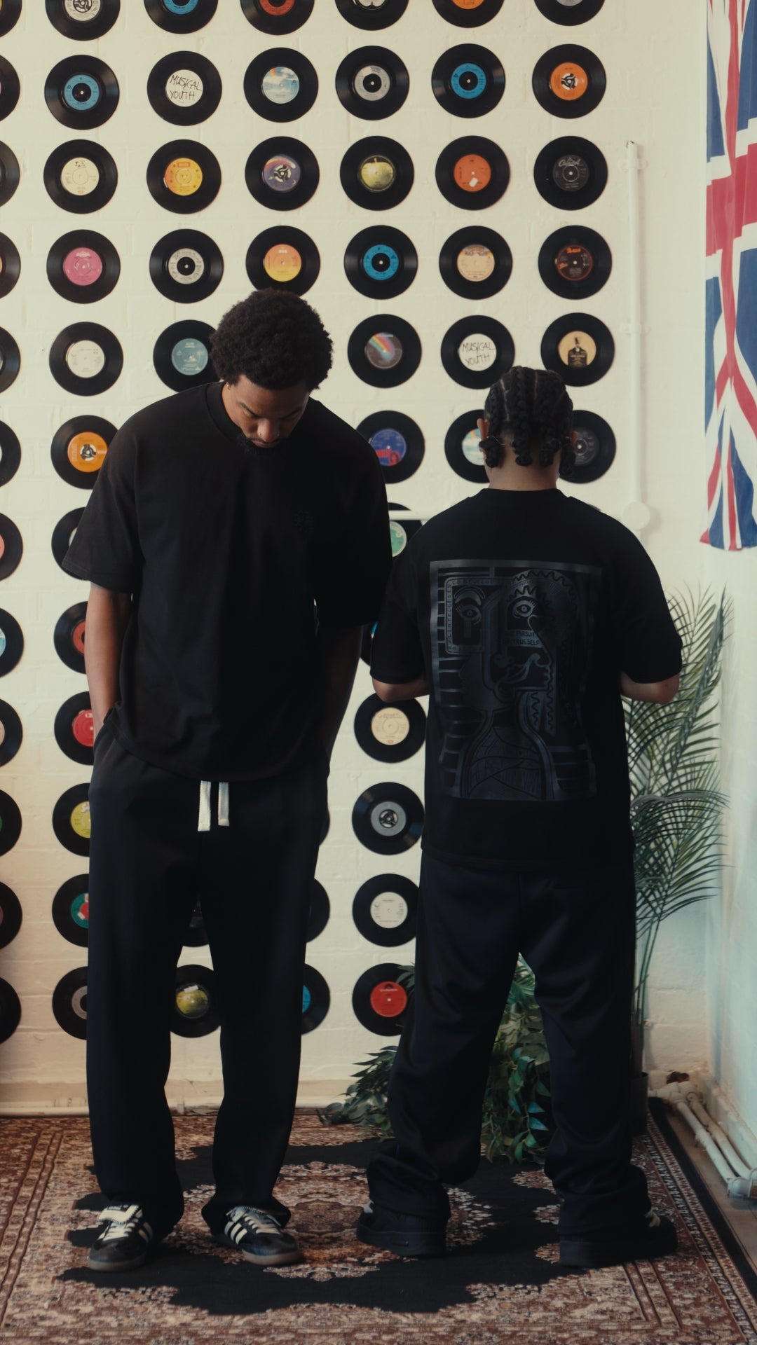 ALA T-SHIRT - BLACK/BLACK