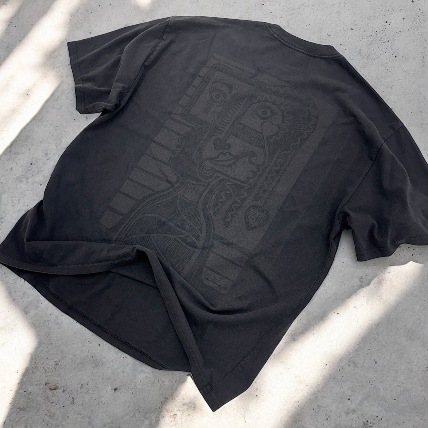 CHARCOAL/ BLACK ALA T-SHIRT
