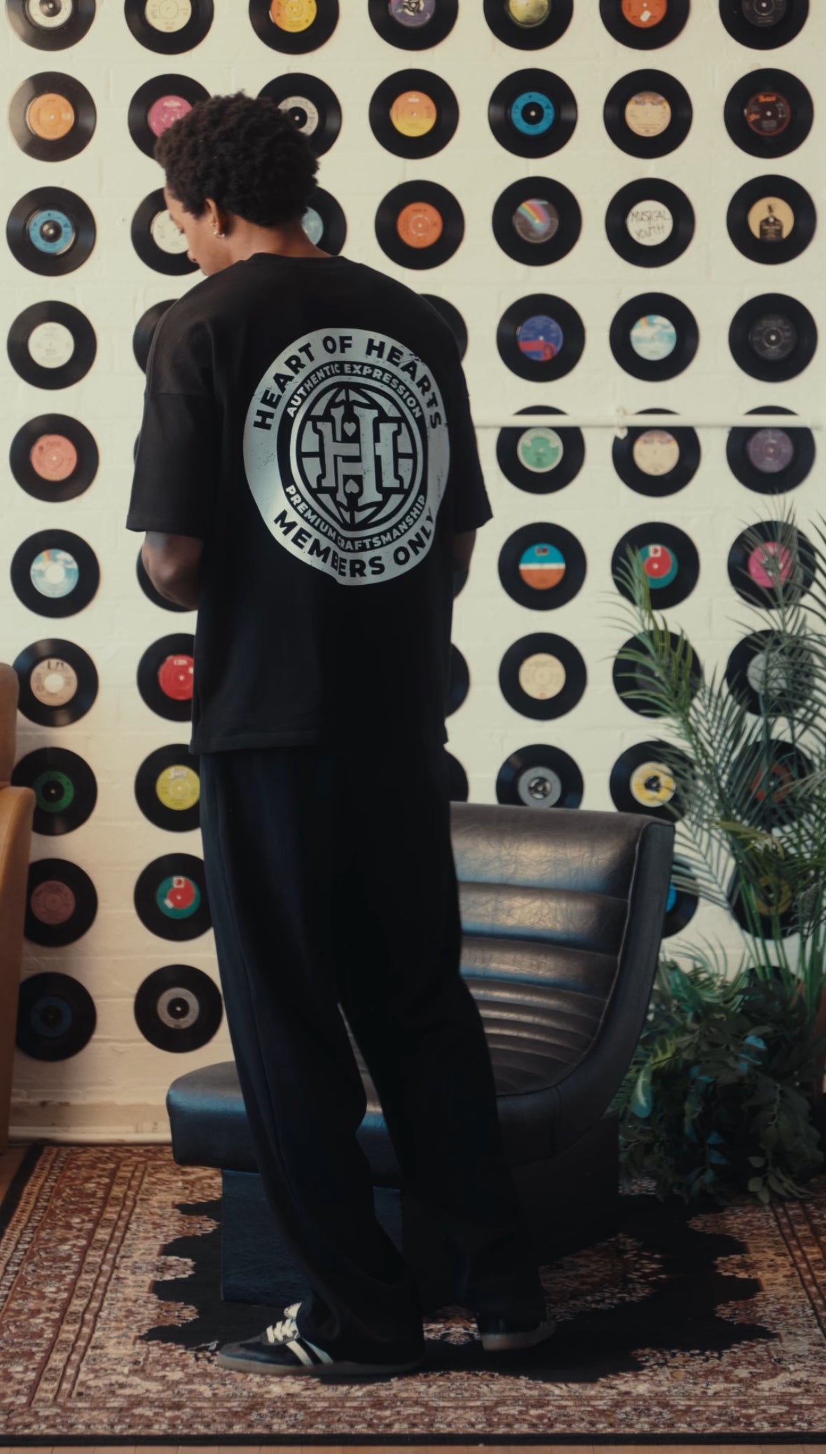 MEMBERS T-SHIRT - BLACK