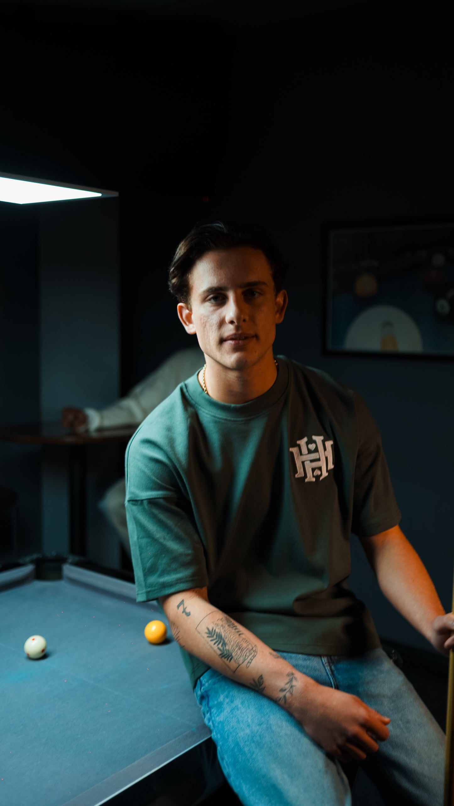 VARSITY T-SHIRT - FOREST GREEN/ECRU
