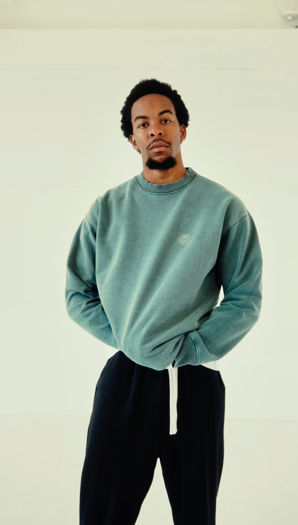 NEXUS TONAL SWEATSHIRT - WASHED GREEN