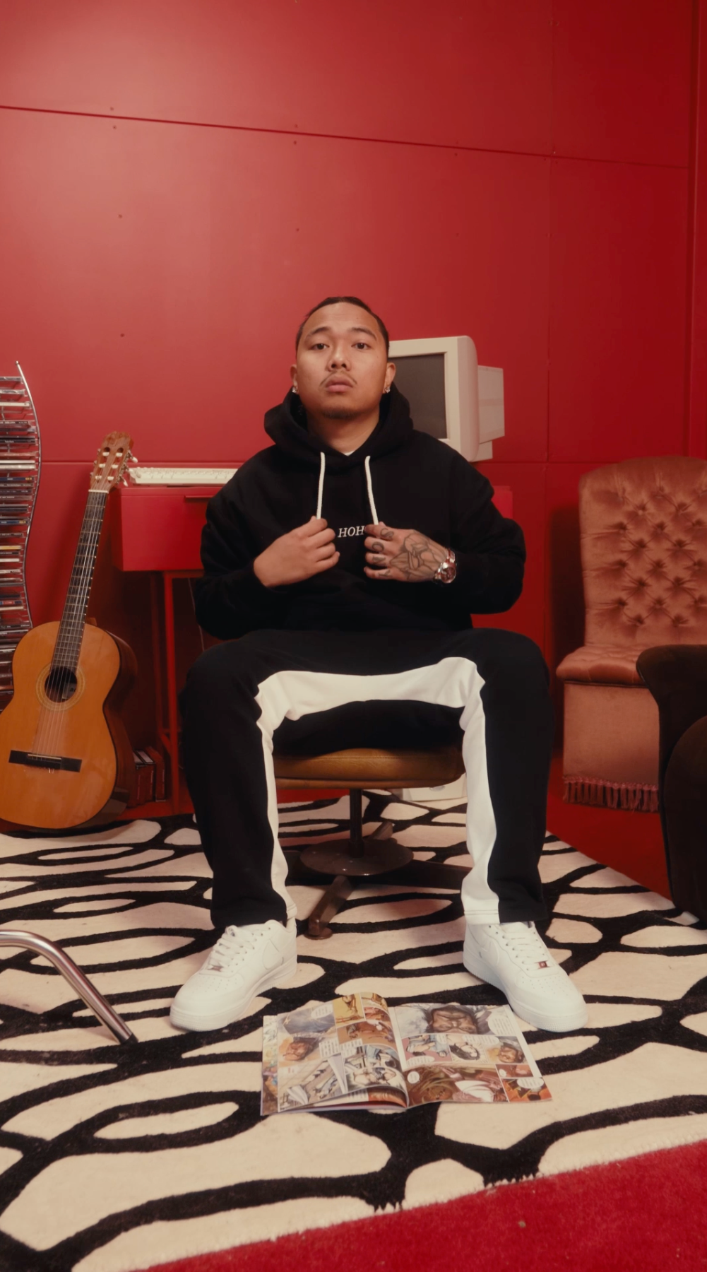 BLACK ALA HOODIE - S24