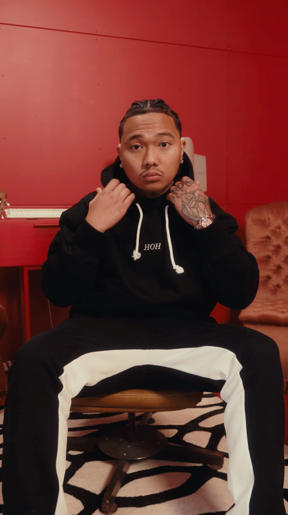 BLACK ALA HOODIE - S24